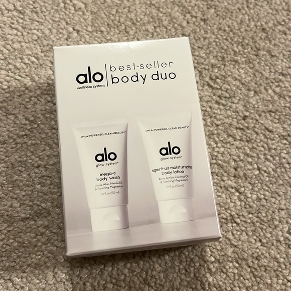 Alo Yoga Body Duo Brand New in Box! Body Wash and Body Lotion Duo Free gifts! - Picture 5 of 5